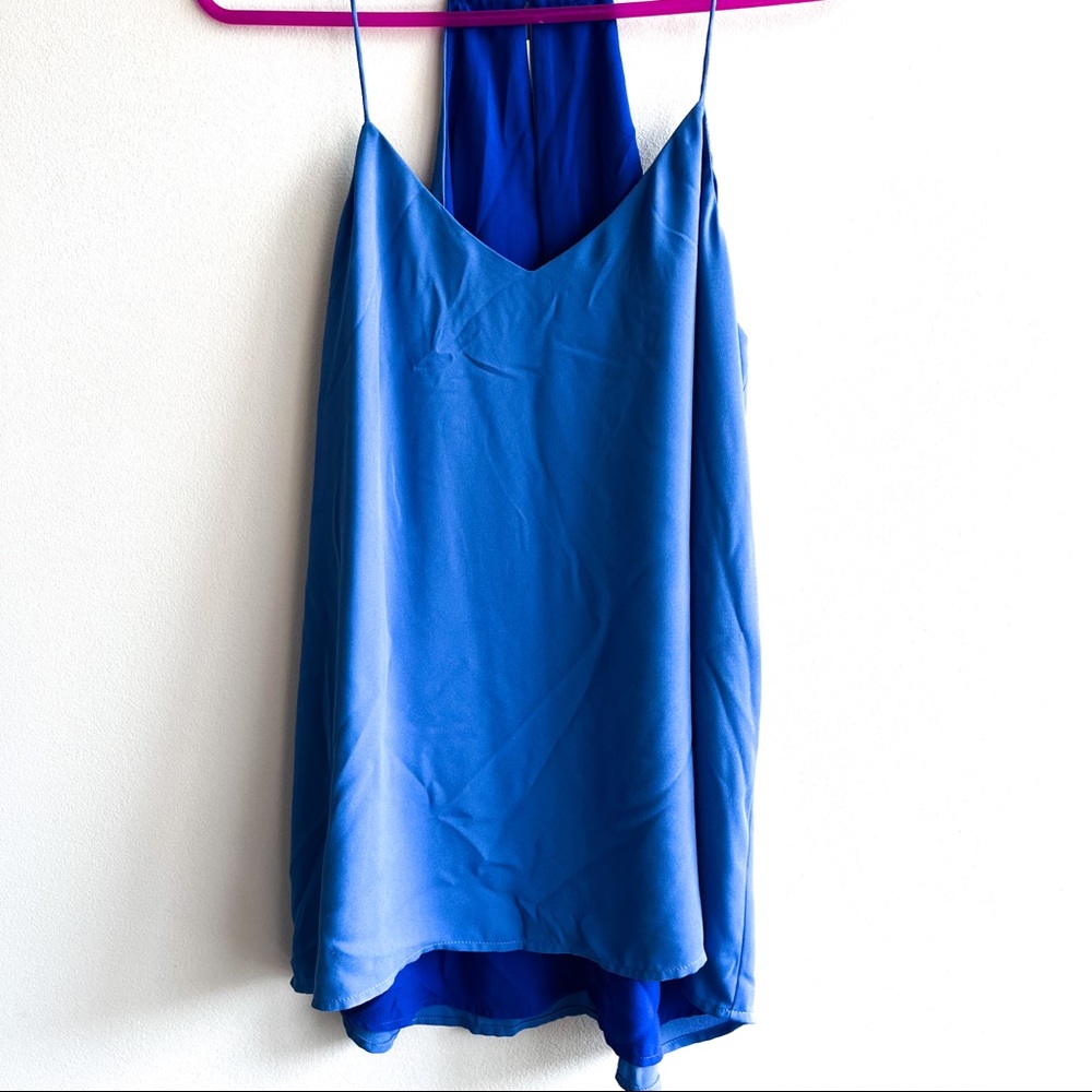 V-neck reversible blue sleeveless blouse